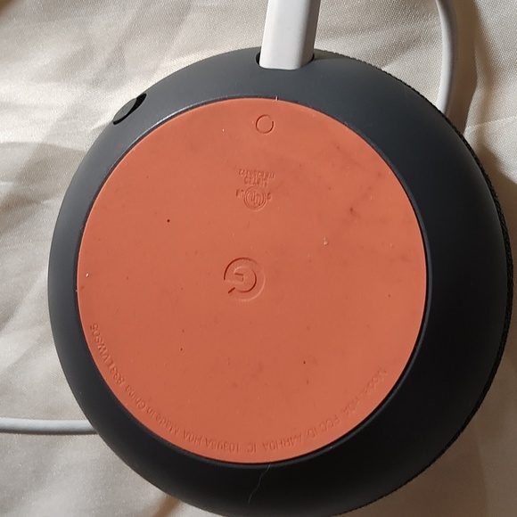 Google Home - Picture 3 of 3